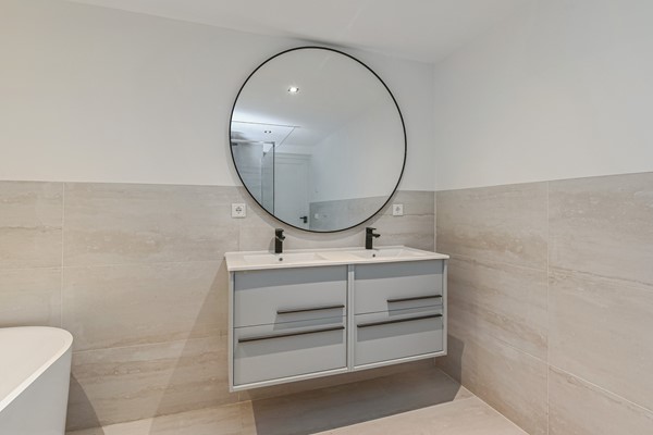 Medium property photo - Beukelsweg 55B, 3022 GD Rotterdam